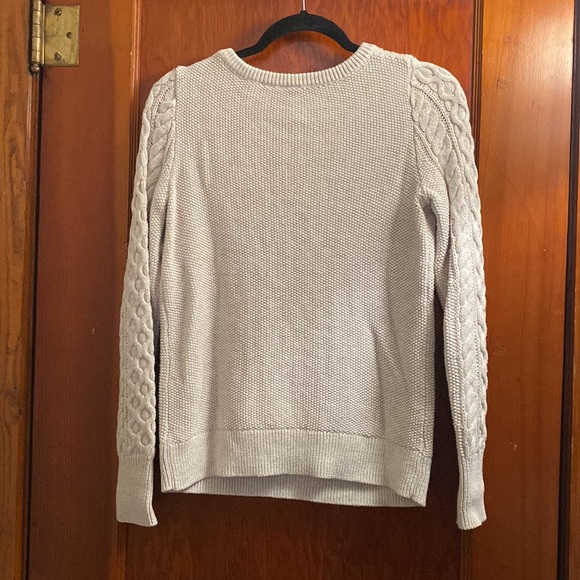 GAP Crewneck Cable Knit Sweater - Picture 2 of 4